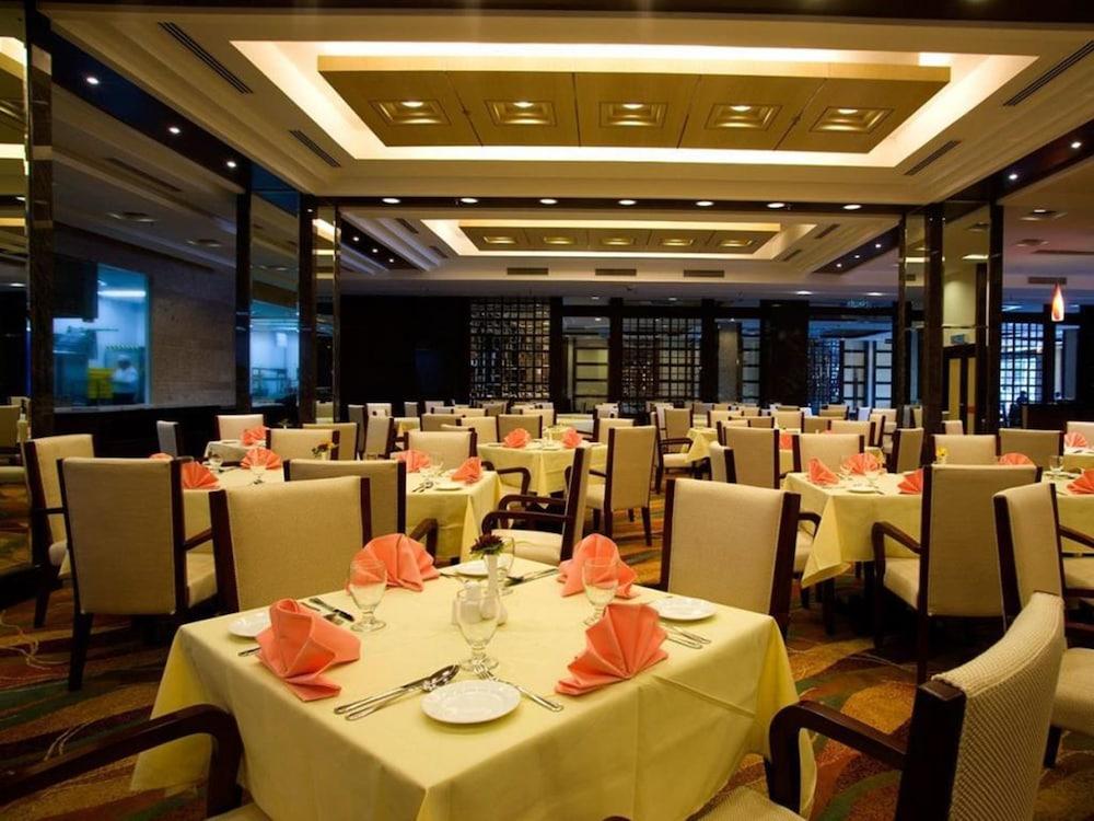 皇宫大酒店 米里 外观 照片